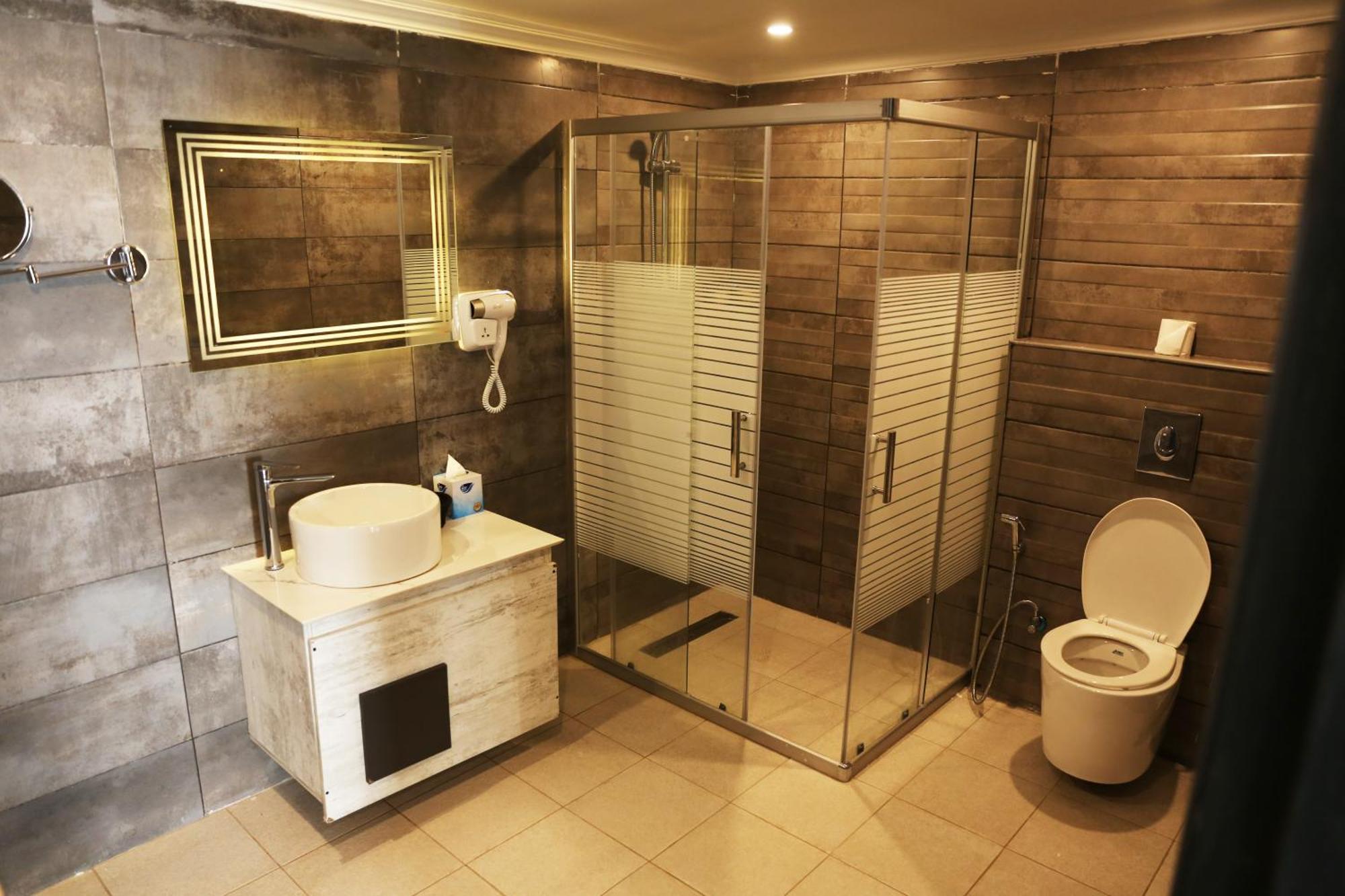 O Beach Hotel & Resort Sweimeh エクステリア 写真